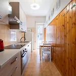 Lori House Appartement *